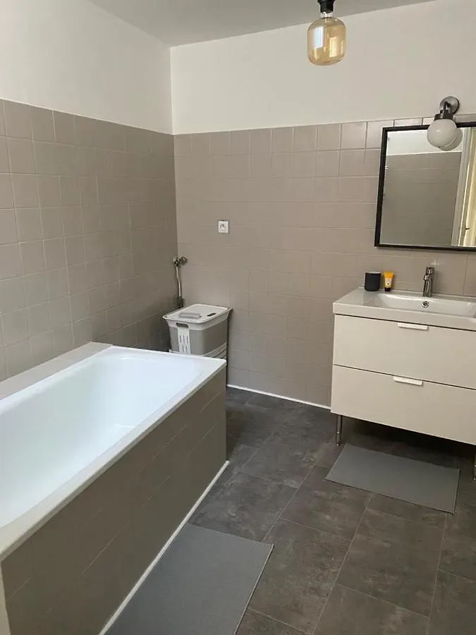 Appartement De Charme En Centre Ville Millau 0*,  France