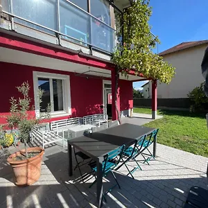 Maison Rouge Apartment